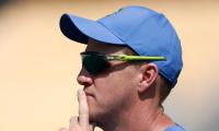 Morkel admits he won't replace Kohli, Rohit