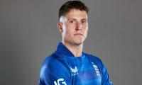 Desperate England set to make changes for Chennai T20I