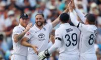 'Frustrated' Woakes rues close calls