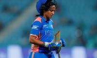 Harmanpreet's angry dissent costs her big bucks 