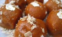 Mom's recipes: Besan Laddoo, Kadhi Pakora and more