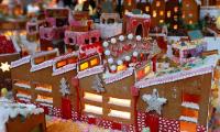 Photos! A delicious looking gingerbread city