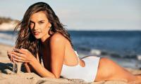 Photos! Alessandra Ambrosio's desert holiday