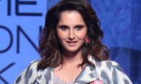 Unbelievable! Sania flaunts fit bod on the runway