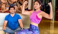 Shilpa Shetty beats Monday blues with tough yoga pose