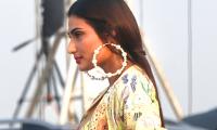 Simply Stunning! That's Athiya Shetty for you