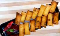 Recipe: Paneer And Cheese Spring Rolls