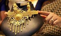 Buying jewellery over Rs 2L cash to attract 1% tax from April 1