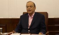 Jaitley may return on Jan 25, Budget on schedule