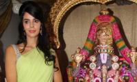 PIX: Mallika Sherawat, Ajay Devgn, Rishi Kapoor visit Ganpati pandals