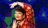 Saroj Khan defends the casting couch