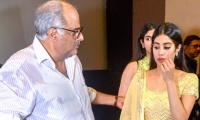 Jahnvi breaks down as Boney remembers Sridevi