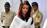 Aishwarya, Madhuri, Kajol pay their respects to Sridevi