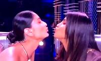 VideoS: Learn how to POUT like Kareena and Priyanka!