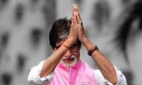 Doctors tell Amitabh not to meet fans