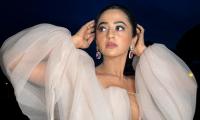 Cannes: Helly's Moonlight Magic!