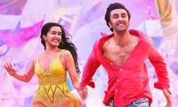 SEE: What Makes Shraddha-Ranbir So Hot