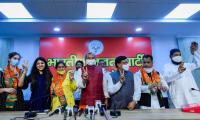 Several Muslims from Shaheen Bagh join Delhi BJP