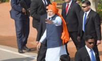 Modi sports signature 'safa' on Republic Day