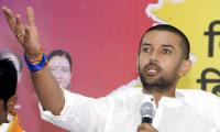 HAM demands probe in Paswan's death,Chirag hits back