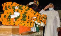 Bihar leaders pay tribute to Paswan at Patna airport