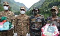 Pak's I-Day: Troops exchange sweets along LoC