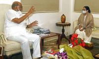 On day 2 in Mumbai Mamata meets Pawar, flays Cong