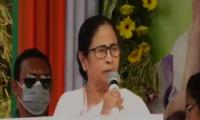 SEE: Mamata targets BJP, recites Chandi Path