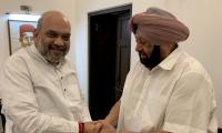 Amarinder meets Amit Shah amid buzz, talks farm laws