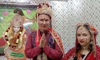 Only in India: Russian gent marries Ukrainian girl