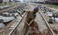 Pak, China to go ahead with Karachi-Peshawar rail line