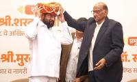 Sena breathes fire after Sharad Pawar honours Shinde