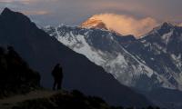 Mt Everest scenic area shut after Tibet earthquake 