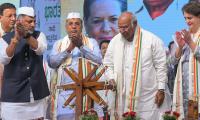 Karnataka Congress leaders jostle to become 'next CM'