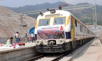 CLEAN Railway Toilets In 56 Seconds!