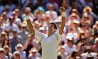 Djokovic to lock horns with Federer for Wimbledon title