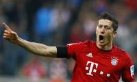 Football Focus: Lewandowski wins big Bundesliga honour