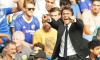 Conte wants Chelsea to 'keep last season in mind'