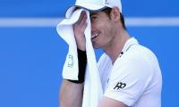 Murray ends landmark year with win over Raonic