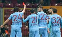 Bizarre! Trabzonspor player shows red card to referee!