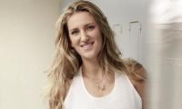 Pregnant Azarenka wants to return to the top