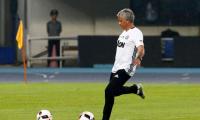 Mourinho hopes to avoid injuries on poor pitch in China