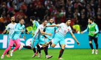 Euro: Turkey beat Czechs 2-0 to stay in last-16 contention