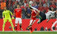 Euro 2016: Switzerland follow France through to last 16 with a draw