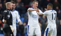 EPL PHOTOS: Leicester surge on towards title; Chelsea halt West Ham