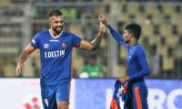 ISL: 10-man FC Goa snatch dramatic win over NEUFC