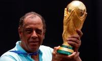 Brazilian football great Carlos Alberto Torres dies