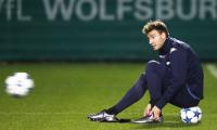 Wenger surprised by Bendtner's move to Forest