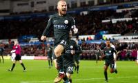 EPL PHOTOS: Unstoppable Man City break record, United win