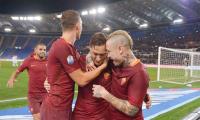 Euro football round-up: Totti's stoppage-time penalty sinks Cesena